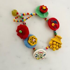 Colorful Vintage Bakelite & Early Plastic Buttons & Beads Bracelet